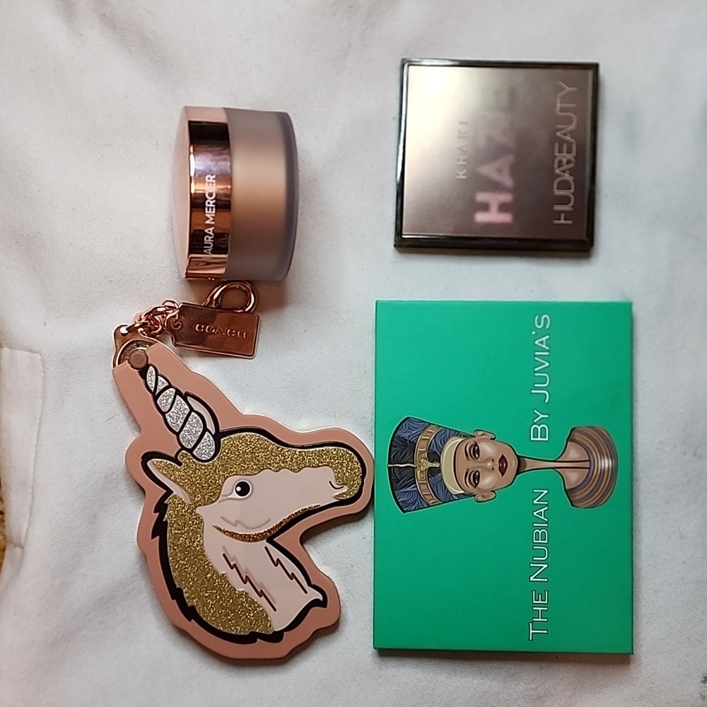 Makeup bundle, huda, laura mercer, juvia, coach